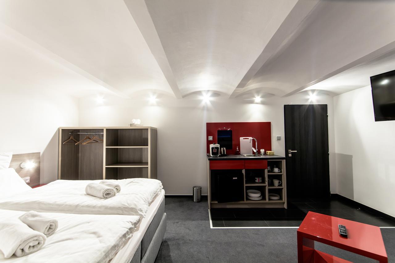 Silesia Residence Ostrava Exterior foto A typical room at the hotel